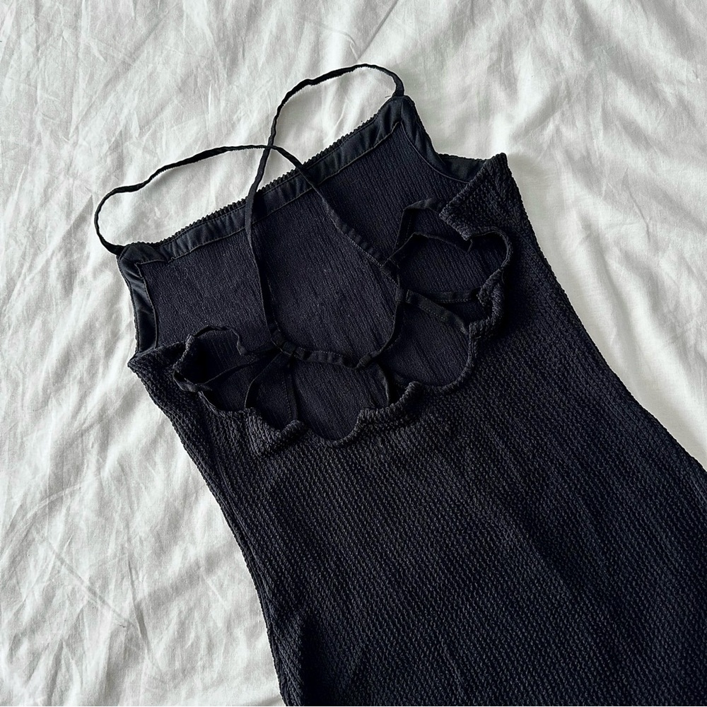 Black mini dress with open back Urban Outfitters🖤